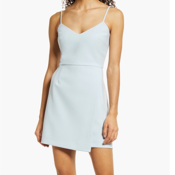 French Connection Dresses & Skirts - French connection whisper minidress
